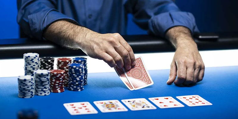 Poker đổi thưởng có 5 nước đi